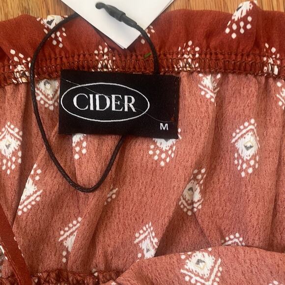 Cider free spirit adjustable strap crop with elastic size medium new with tag - Picture 6 of 7